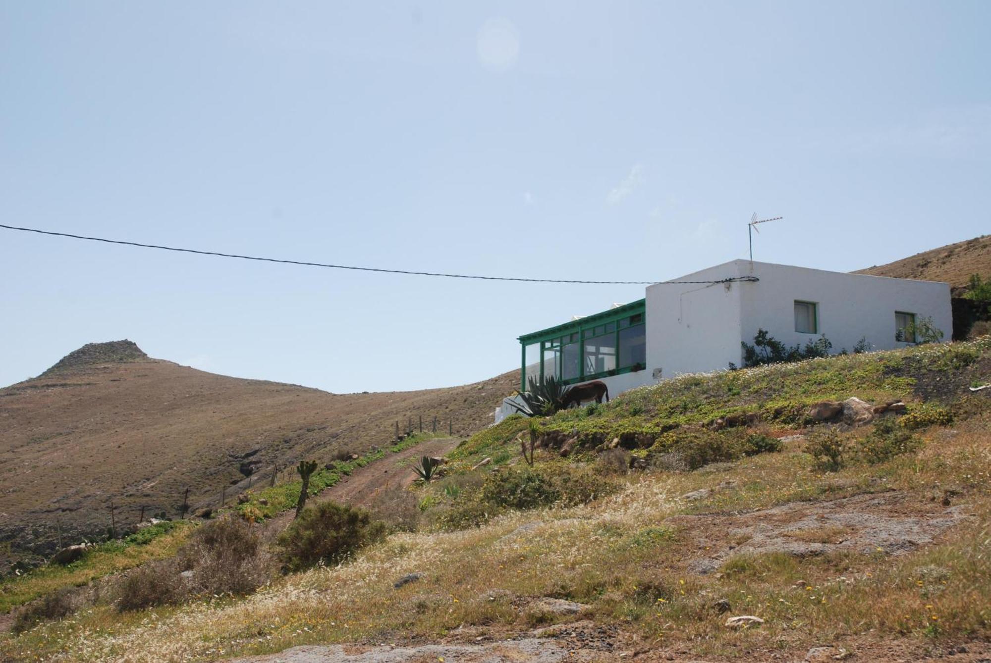 Villa El Perinque Femés Eksteriør bilde